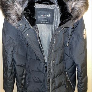 Woman’s Black Arctic Expedition coat  brand new